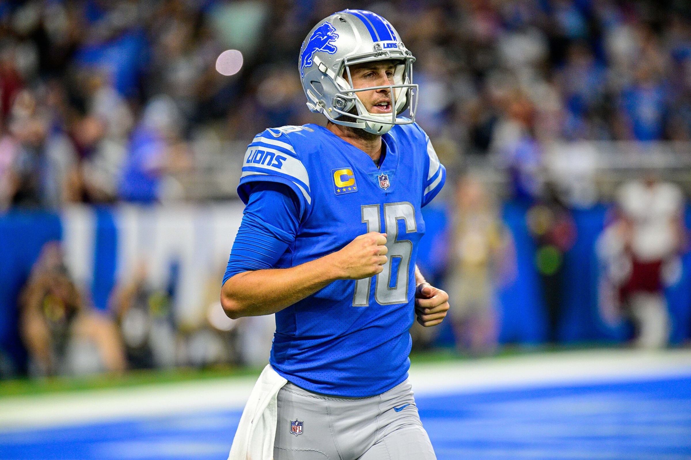 Detroit Lions QB Jared Goff reacts during a game.