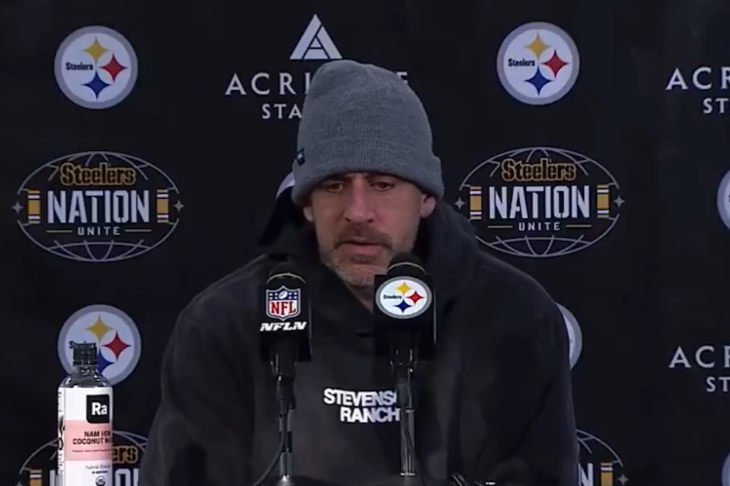 Pittsburgh Steelers QB Aaron Rodgers speaks to the media.