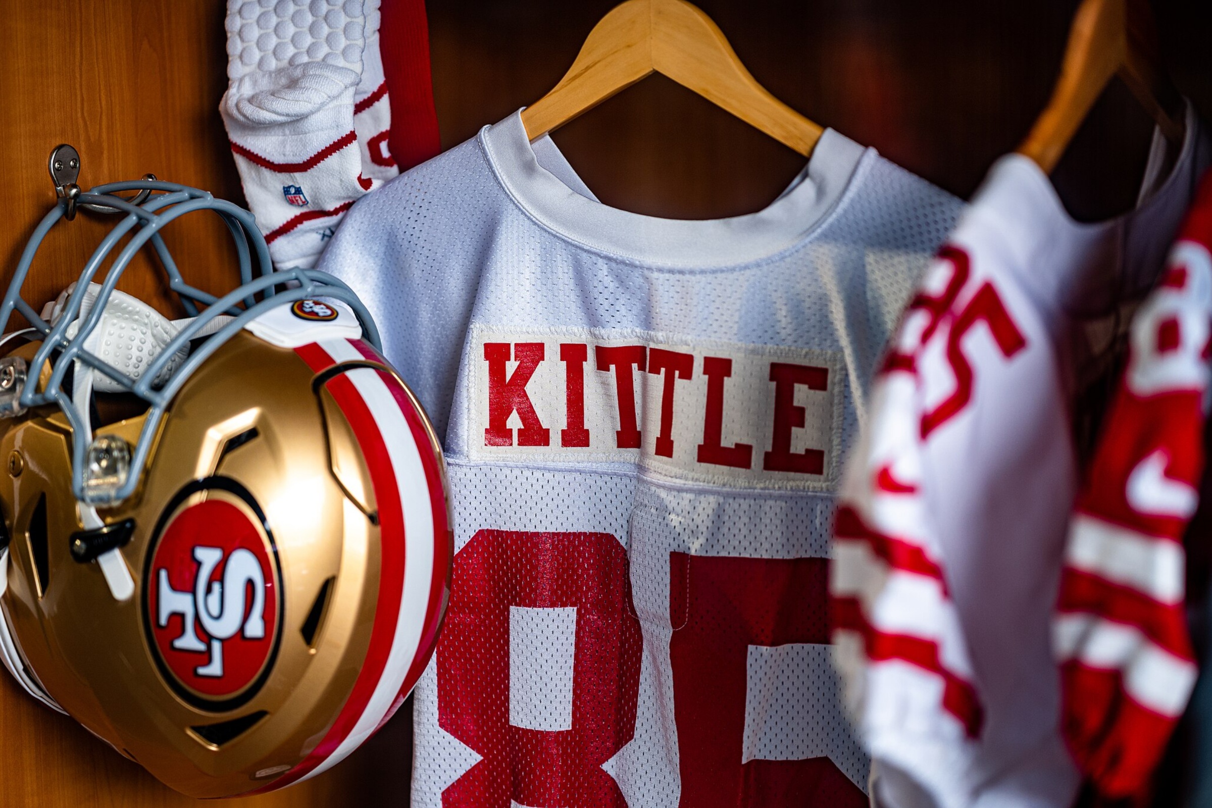 San Francisco 49ers star George Kittle suffered an injury during the NFL playoffs.