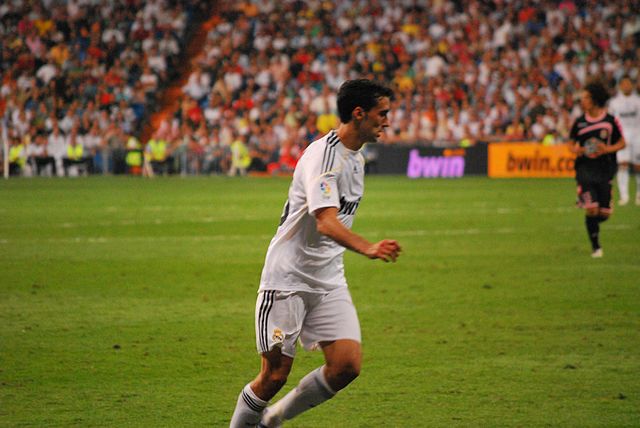 Arbeloa (3868260951).jpg Real Madrid 3 -Depor 2, 29-8-09