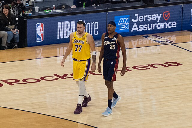 Los Angeles Lakers @ Cleveland Cavaliers, January 28, 2026. Luka Doncic and Nae'Qwan Tomlin (55095317361).jpg Photo credits: Wikimedia Commons